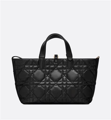 Medium Dior Toujours Bag Black Macrocannage Calfskin 